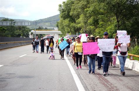 Bloquean Reubicados De El Mirador En La Capital La Autopista Exigen