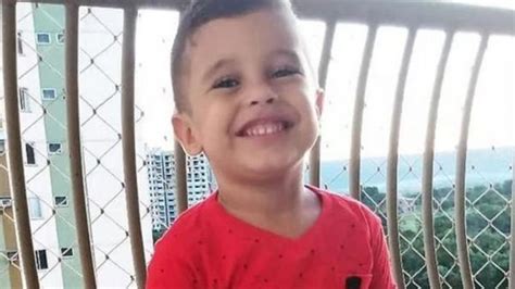 Koka Menino Arthur Rodrigues falece aos 6 anos após longa batalha