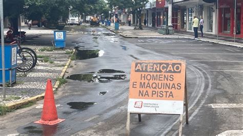 Revitalização Do Calçadão Prefeitura De Araranguá Inicia Corte De