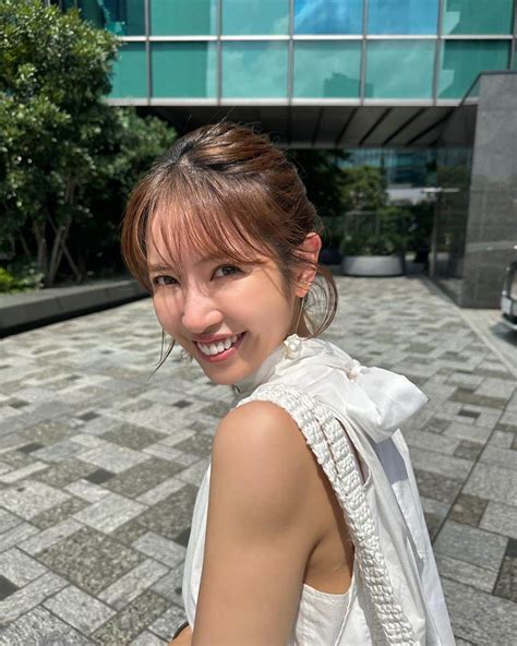 舟山久美子（くみっきー）さんのインスタグラム写真 舟山久美子（くみっきー）instagram「みんなにお知らせ ️ まつ毛美容液の