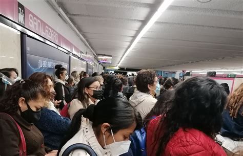 Metro Cdmx Usuarios Reportan Avance Lento De Trenes En L Nea