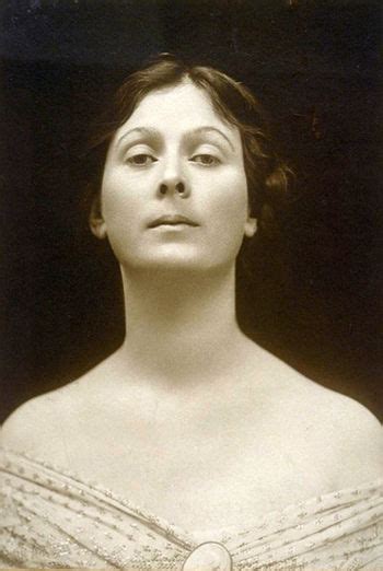 Women And Modern Dance Isadora Duncan 1878 1927