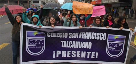 Marcha Convocada Por Colegio De Profesores Logra Masiva Asistencia En