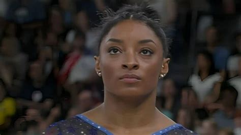 Como Simone Biles se tornou a maior ginasta do mundo Rebeca Andrade é