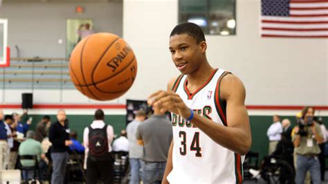 Rookie Giannis once had to run to the Bucks arena because he couldn't ...