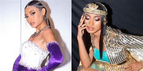 Potret Novia Bachmid Dengan Riasan Di Kepala Cosplay Cleopatra