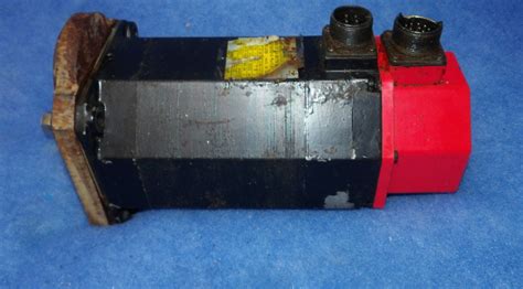 Fanuc A06B 0128 B075 3000RPM 3 Phase 1 4Kw AC Servo Motor 1 Year