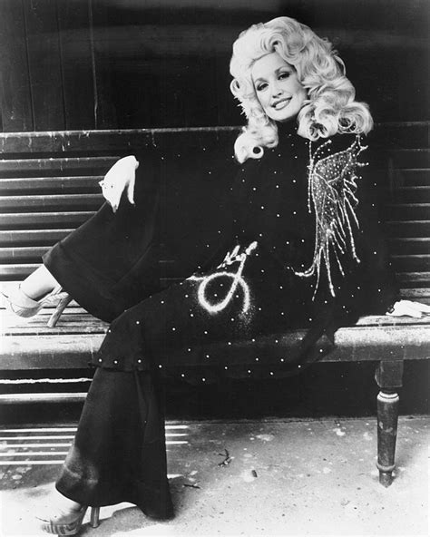 30 Photos Of Young Dolly Parton Pictures Through The Years