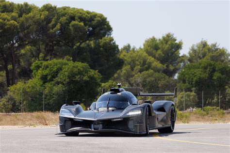 El Alpine A Toca Pista Y Da Sus Primeras Vueltas De Prueba