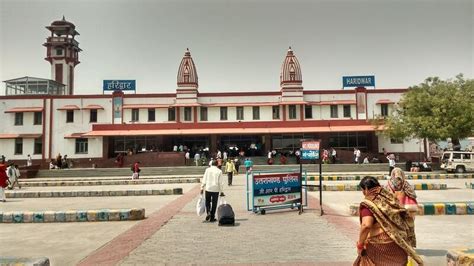 Top 10 Cleanest Railway Stations In India This Station Top The List