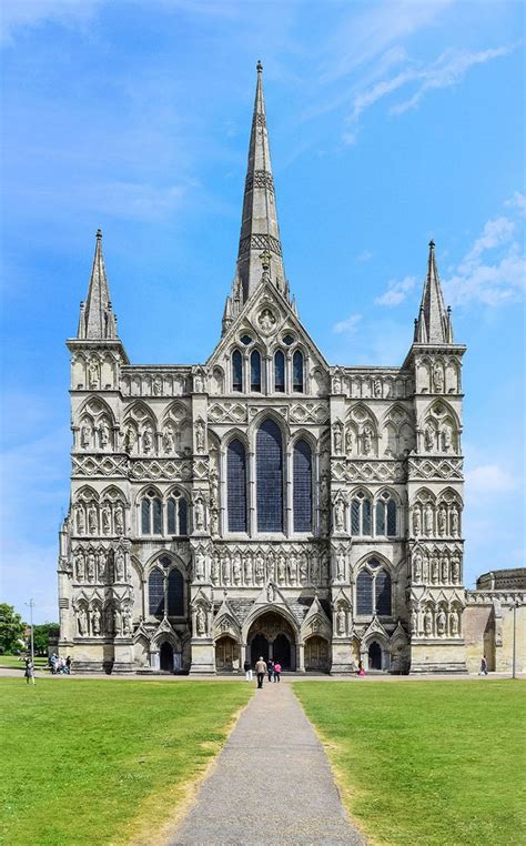 Salisbury Cathedral | Salisbury cathedral, Cathedral architecture, Cathedral