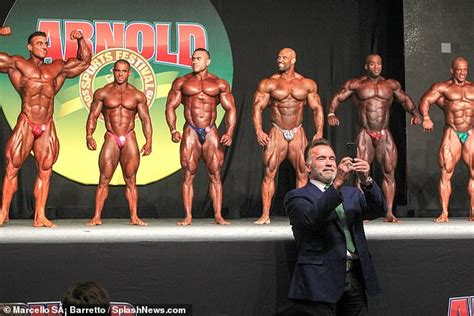 Arnold Schwarzenegger 71 Relives His Bodybuilding Days At Arnold