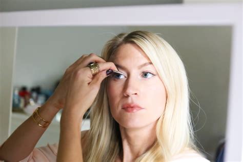 How To Apply Eyelash Extensions Yourself Lifestyle Blog By Leanne Barlow