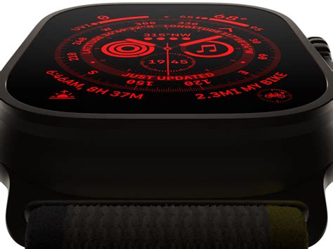 Apple Watch Series 8 vs. Apple Watch Ultra: Is bigger better?