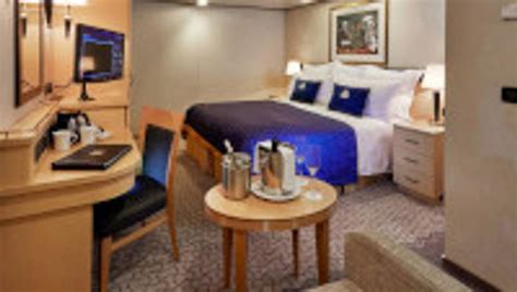 Queen Elizabeth Cabins Staterooms And Suite Pictures Cunard Line Queen