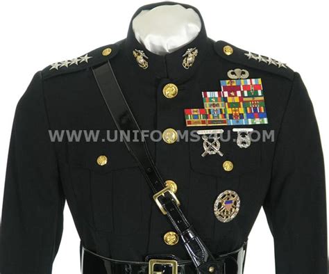 USMC OFFICER DRESS WHITE UNIFORM