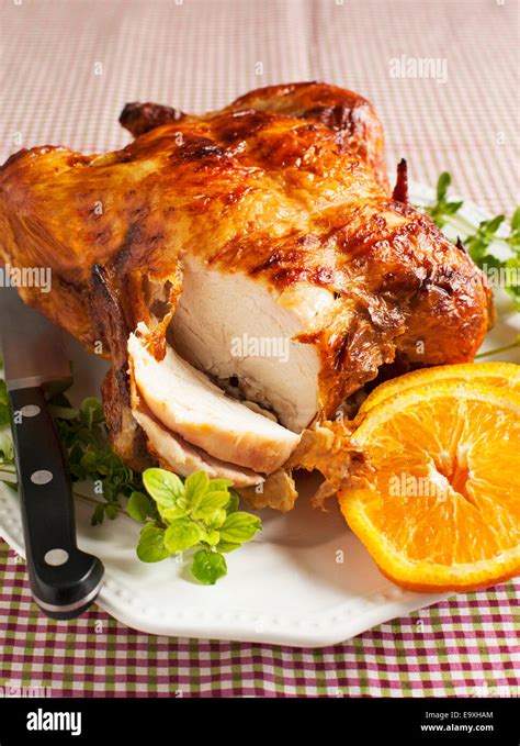 Whole Roasted Chicken Stock Photo Alamy