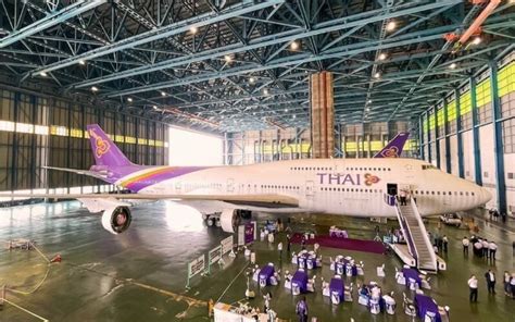 Thai Airways Tog Farv L Av Den Ikoniska Boeing Queen Of The Skies