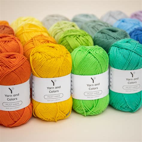 Yarn and Colors Must-have 001 White | Yarnplaza.com