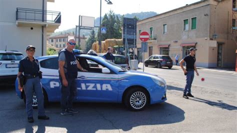 Le Straordinarie Operazioni Di Controllo Della Polizia