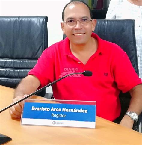 EL REGIDOR LIBERACIONISTA EVARISTO ARCE RENUNCIA A SU A SU CURUL PARA