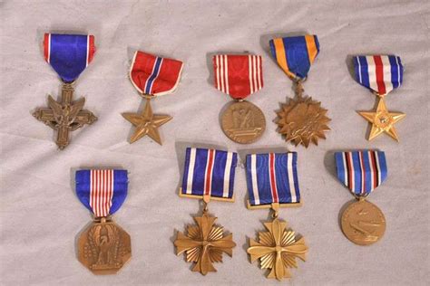 Group of 9 American Military medals; 1037-621 - R.H. Lee & Co. Auctioneers