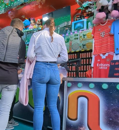 FunFair S1 Ass In Jean Tight Jeans Forum