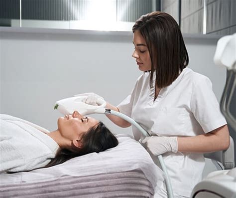 Do Dermatology/Cosmetology courses have bright prospects? - Kaam