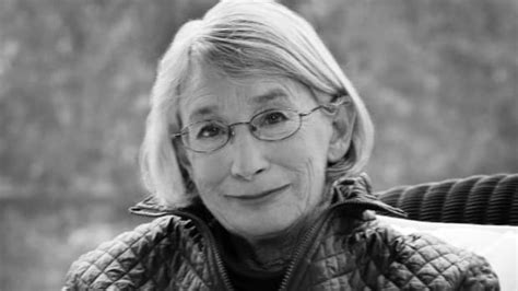 Analysis Of Poem The Journey By Mary Oliver Owlcation