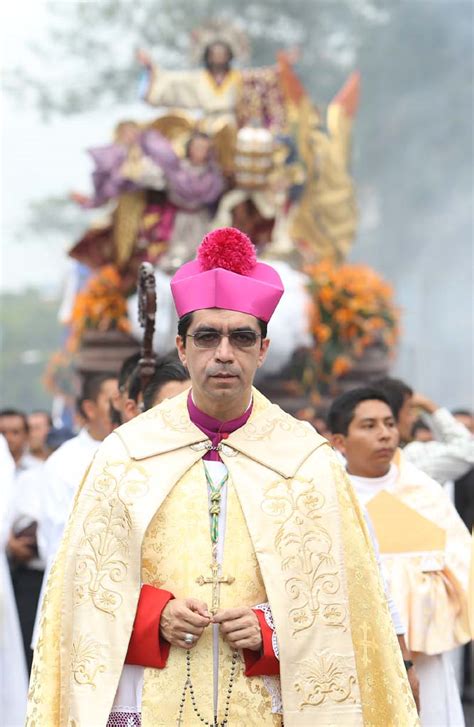 Im Genes El Salvador Celebra Transfiguraci N De Santo Patrono Diario