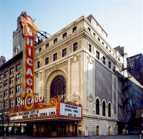 The Chicago Theatre - modlar.com