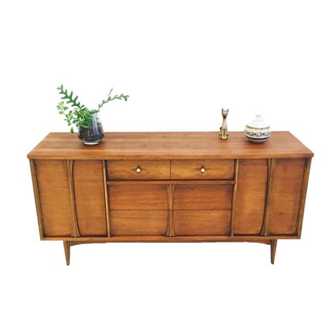 Mid Century Bassett Credenza – Atomic Furnishing & Design