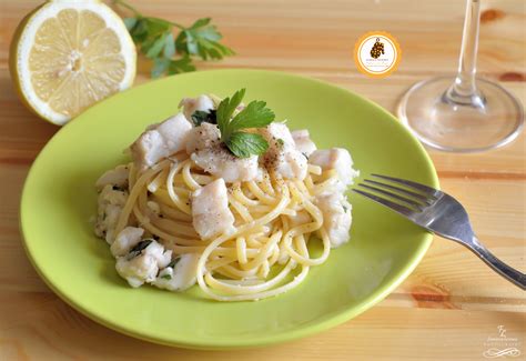 LINGUINE CON MERLUZZO IN BIANCO Primo Facile E Leggero