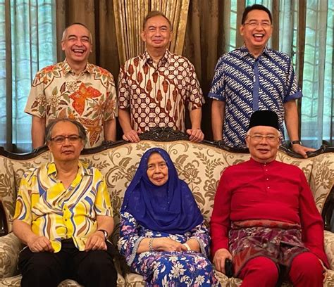 Ibunda Mantan Pm Malaysia Najib Razak Meninggal