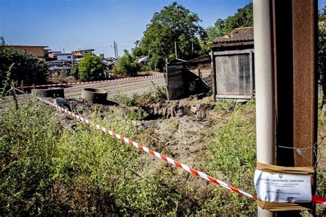 Campania Donna Trovata Morta In Un Pozzo Sarebbe Stata Accoltellata