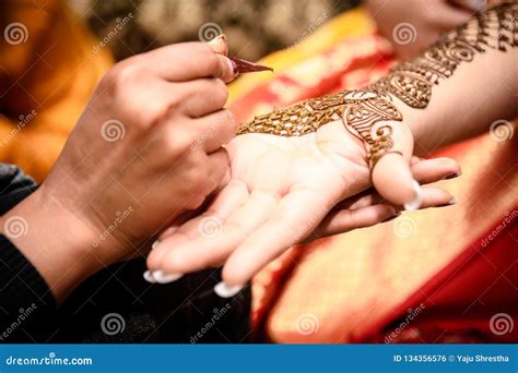 Mehendi Rasm Stock Photo Image Of Hands Marriage Hindu 134356576