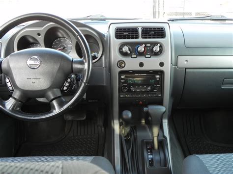 2002 Nissan xterra interior dimensions