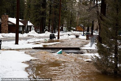 Stunning Satellite Images Show California Reservoir Drained By Drought Is Nearly 100 Full