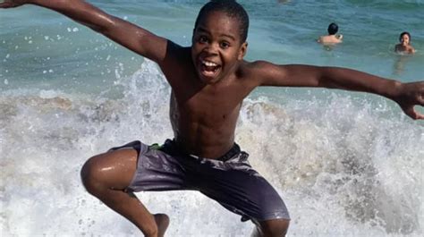 12-year-old boy dies after collapsing during no-contact football practice