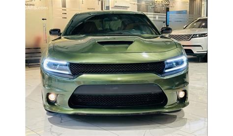 Used Dodge Charger SXT 2020 for sale in Dubai - 673126