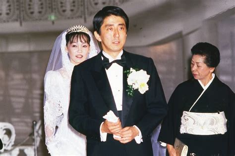 【写真】秘蔵写真で振り返る安倍晋三氏の足跡 昭恵さんとの結婚式は新高輪プリンスホテルで｜newsポストセブン Part 2