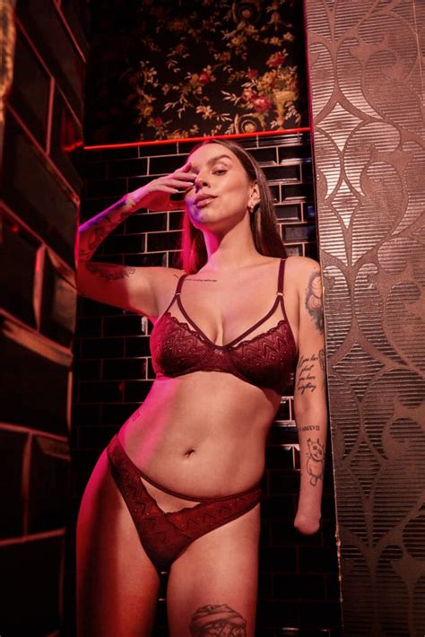 Lingerie Vermelha Você é Fã Ou Hater Dessa Opção Sexy