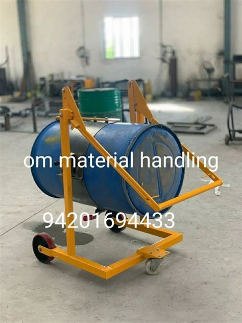 Three Wheel Drum Lifter Trolley For Industrial Loading Capacity