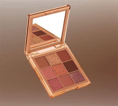 HUDA BEAUTY EYESHADOW PALETTE NUDE OBSESSION MEDIUM Bol