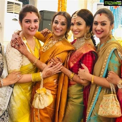 Sridevi Vijaykumar Instagram Function Chennai Dressingup Engagement