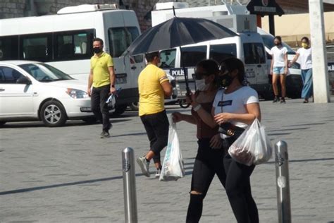 İstiklal Caddesi nde maske ve sosyal mesafe denetimi Güncel Haberler