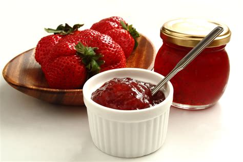 Old-fashion Strawberry Jam | Cape Crystal Recipes