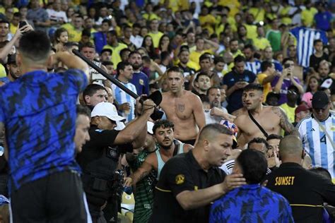 Briga Entre Torcedores De Brasil E Argentina Atrasa In Cio De Jogo No