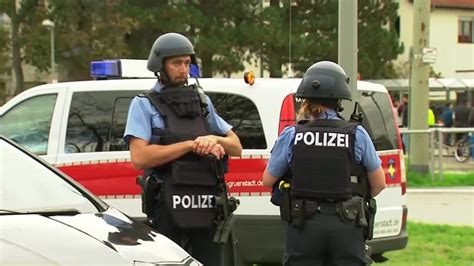 Video Zwei Tote Und Ein Verletzter Bei Messerangriff In Ludwigshafen