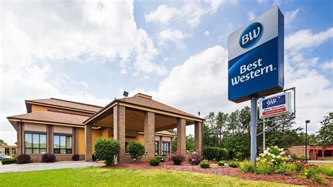 BEST WESTERN AMBASSADOR INN & SUITES $62 ($̶7̶2̶) - Updated 2023 Prices ...